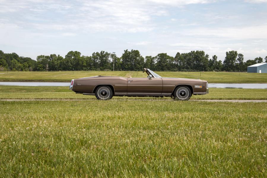  Cadillac Fleetwood Eldorado Convertible (L67) 1976 года  (фото 23 из 40)
